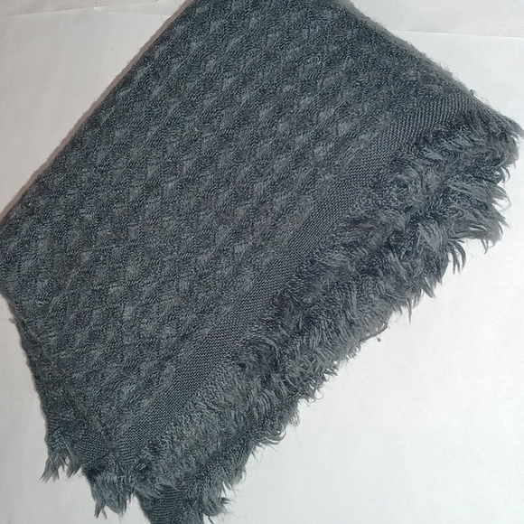 19 Palms Soft Infinity Loop Scarf Dark Gray Boho gray fringe scarf 13" x 40" - Picture 14 of 15